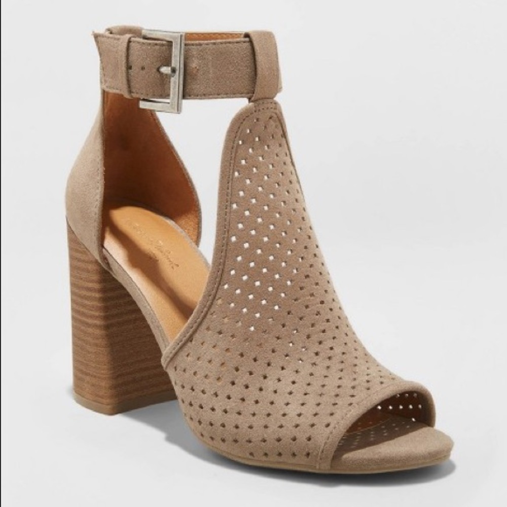 Microsuede Laser Cut Pump Sandals